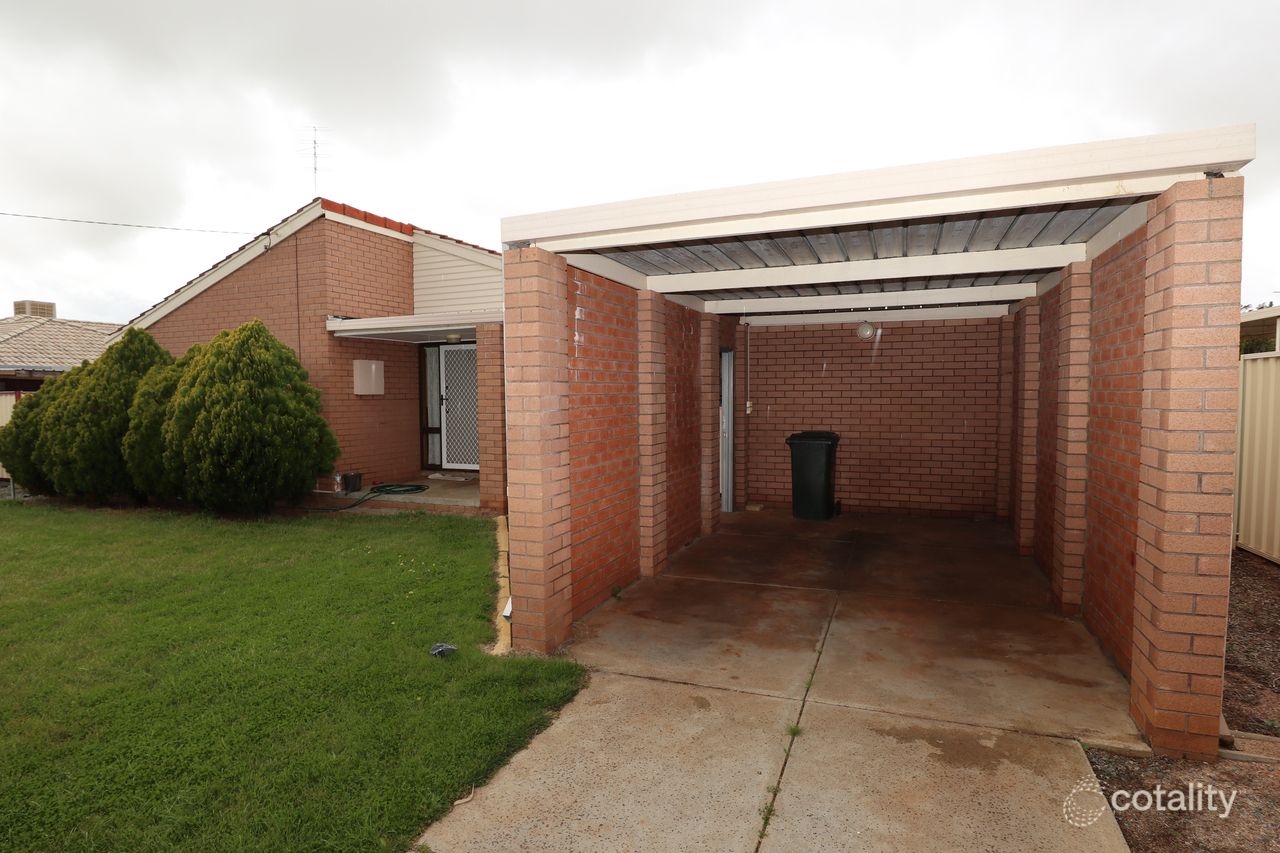 4 Marsh Ave, Brookton, WA 6306