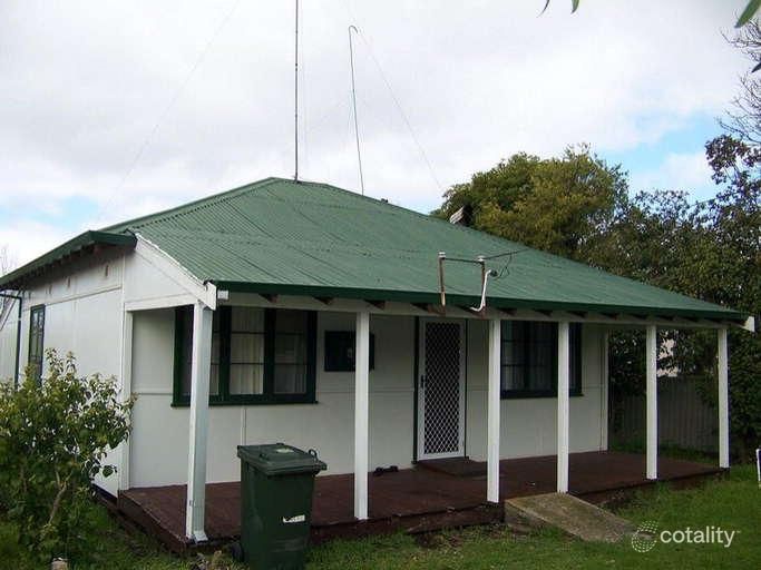 32 Clarke St, Manjimup, WA 6258