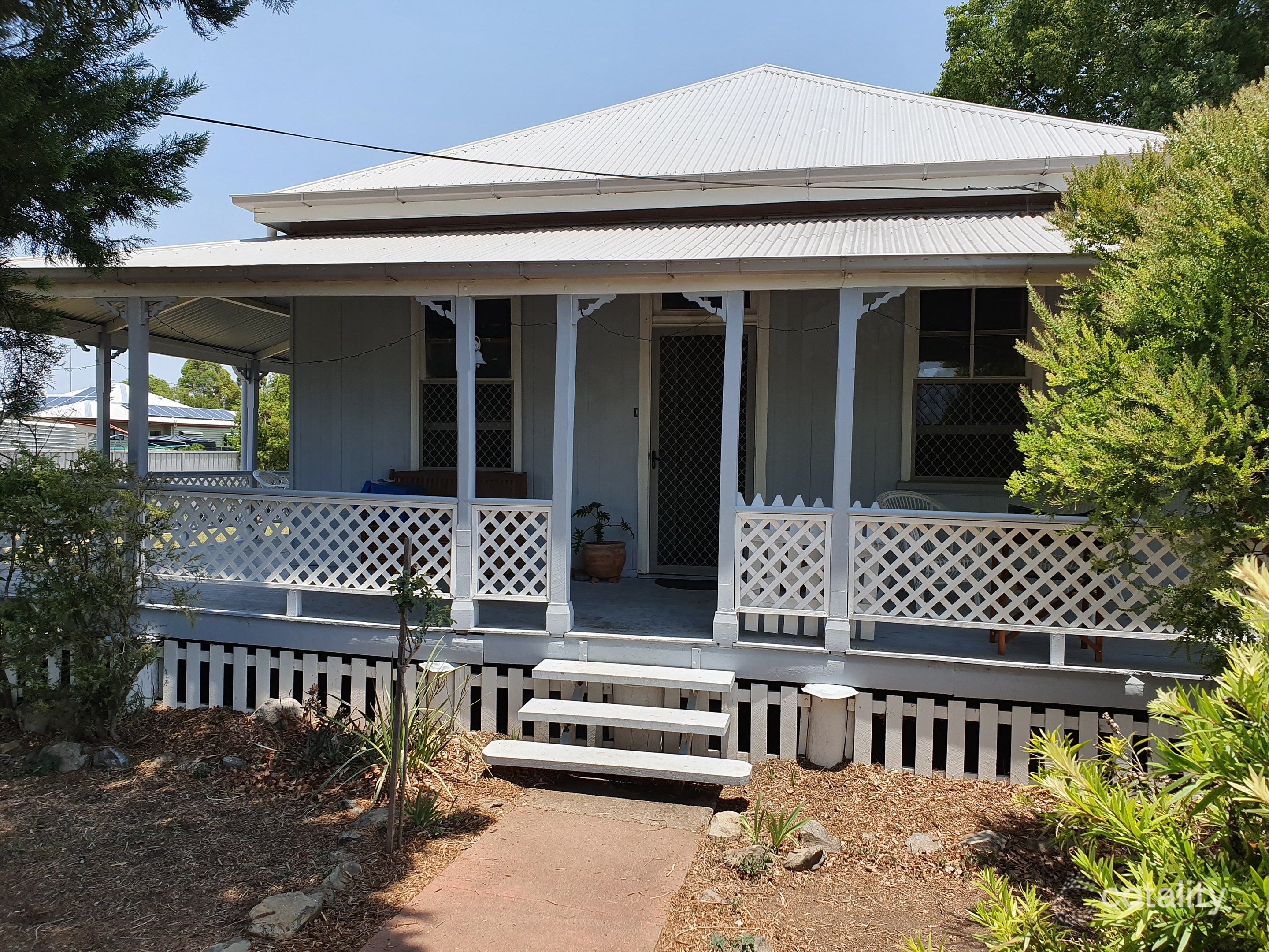 11 Drayton St, Allora, QLD 4362