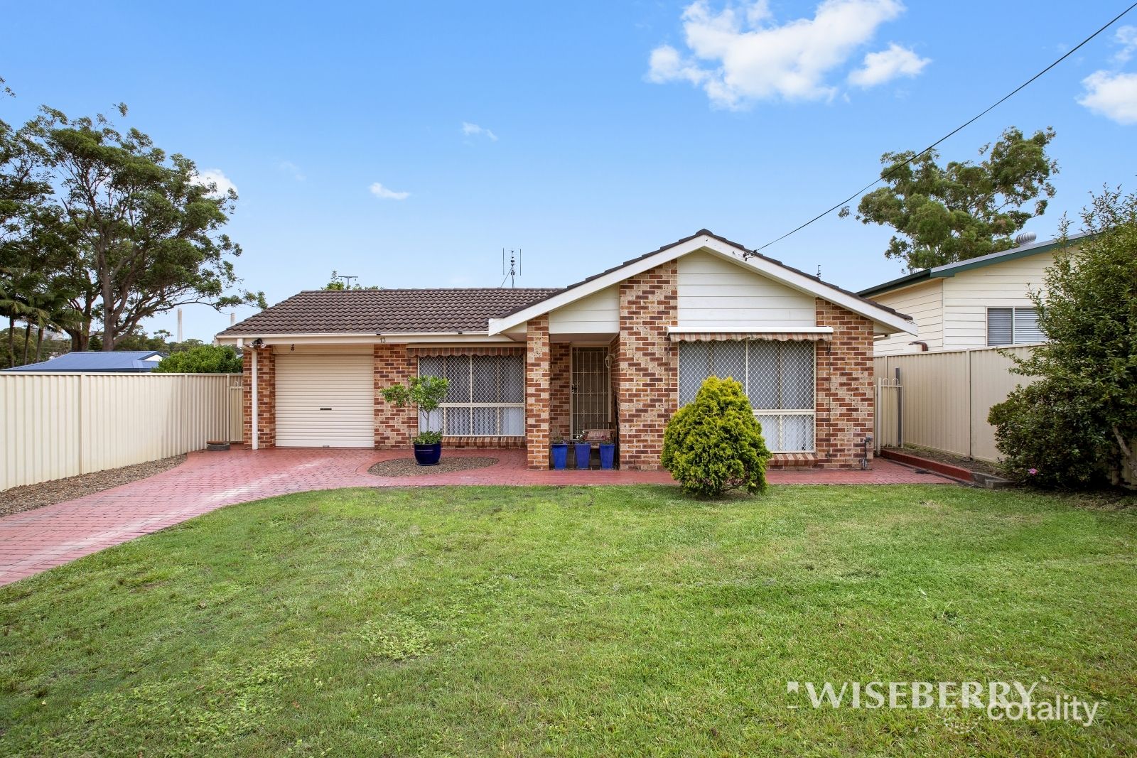 13 Monterey Ave, Mannering Park, NSW 2259