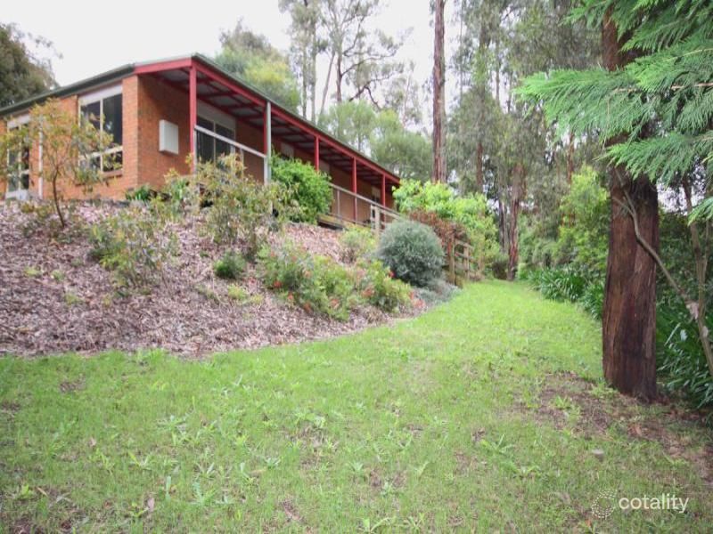 15 Naughton St, Cockatoo, VIC 3781