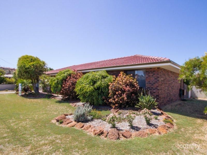 11 Olive St, Tarcoola Beach, WA 6530