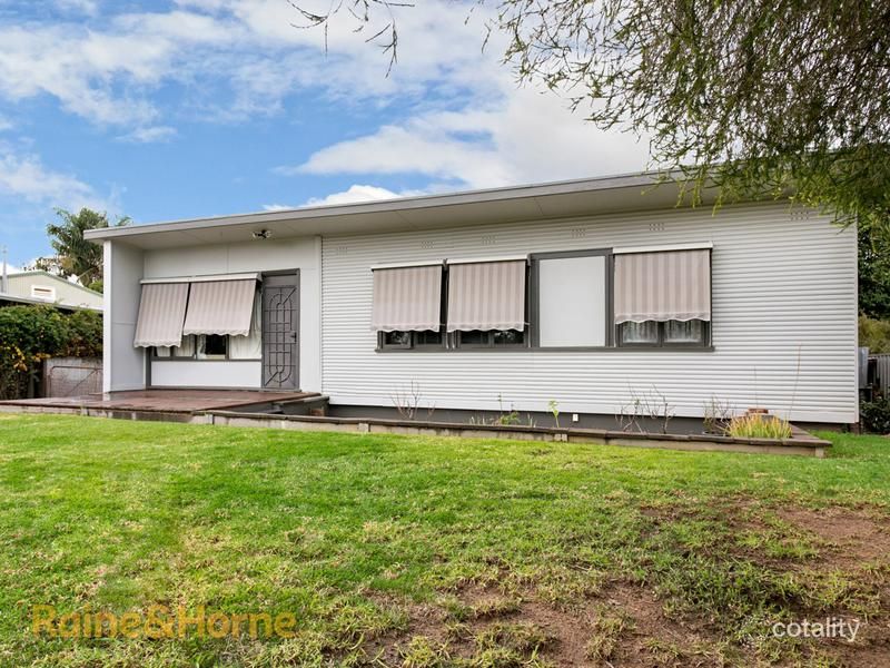 15 Tarakan Ave, Ashmont, NSW 2650