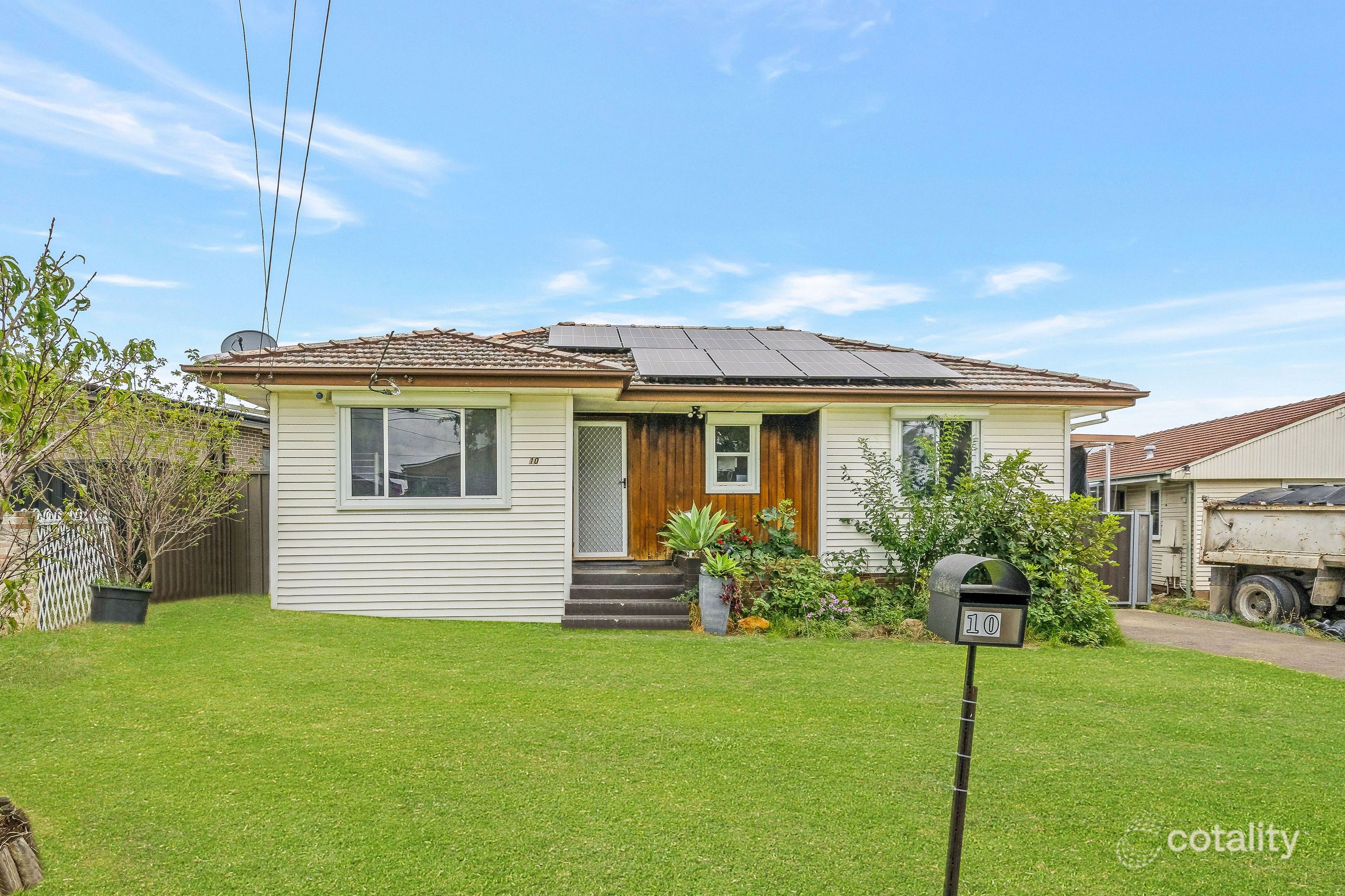 10 Adaminaby St, Heckenberg, NSW 2168
