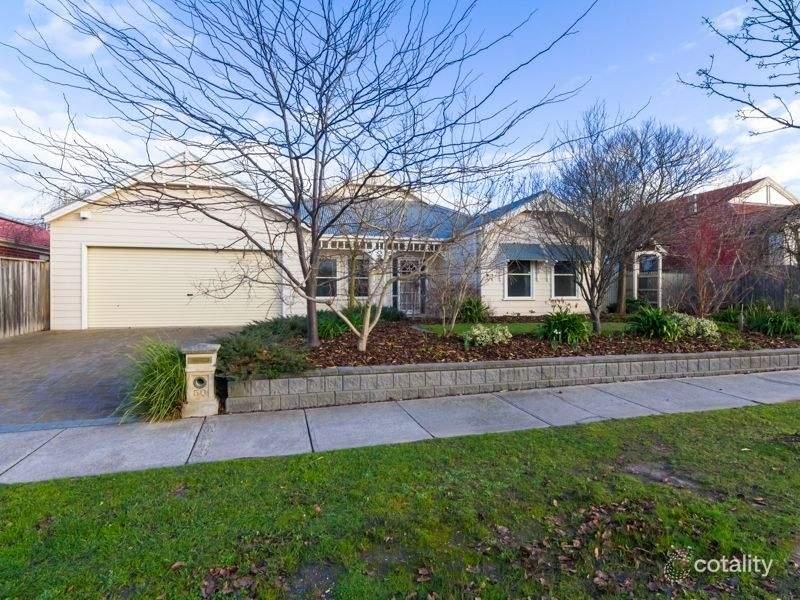 50 Heritage Bvd, Pakenham, VIC 3810