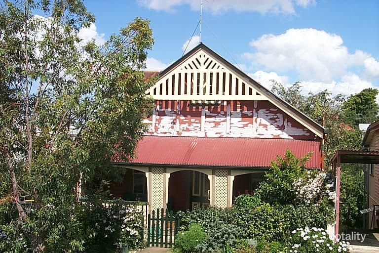 17 Gloucester St, Highgate Hill, QLD 4101