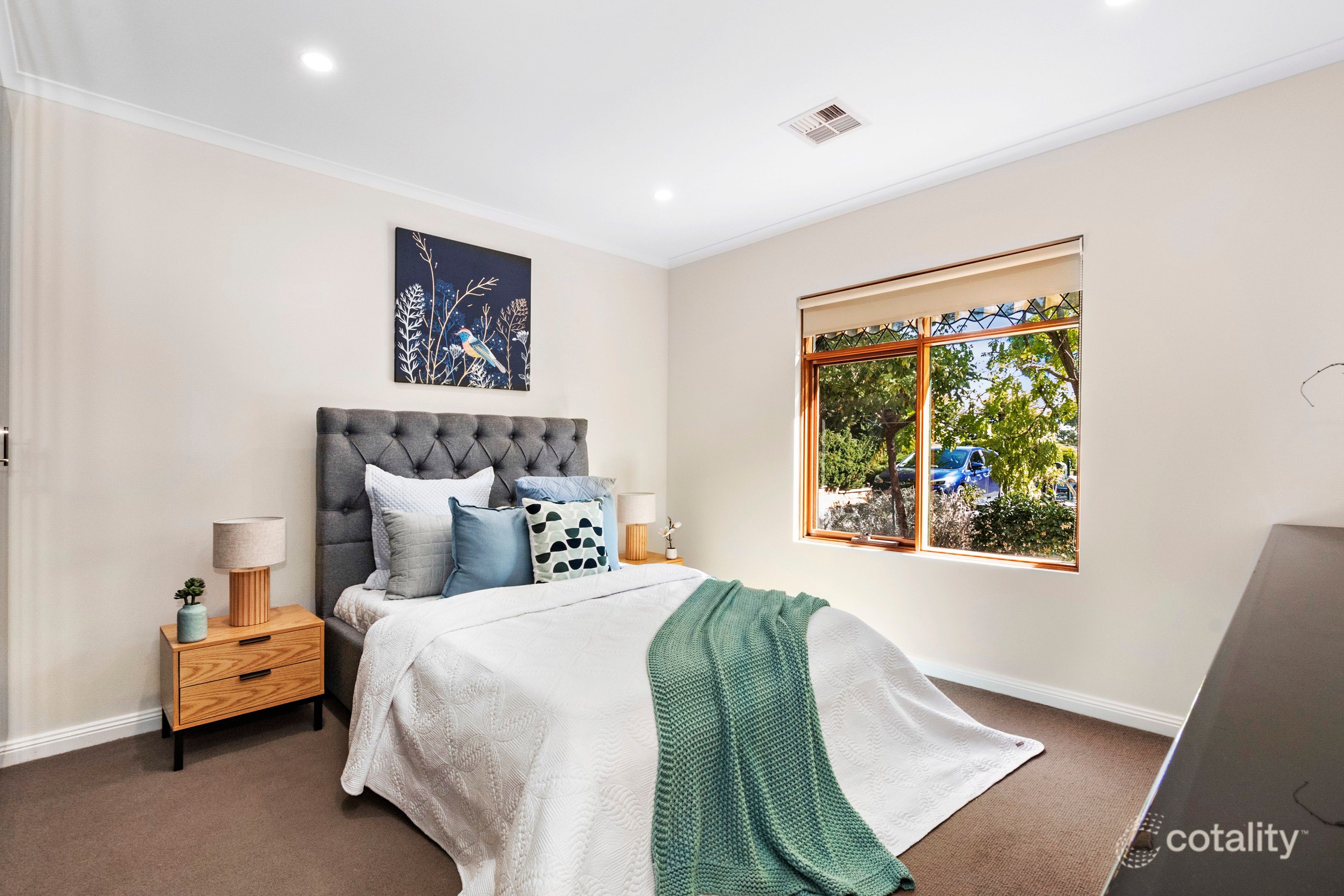 17 Houndsgate Ct, Onkaparinga Hills, SA 5163