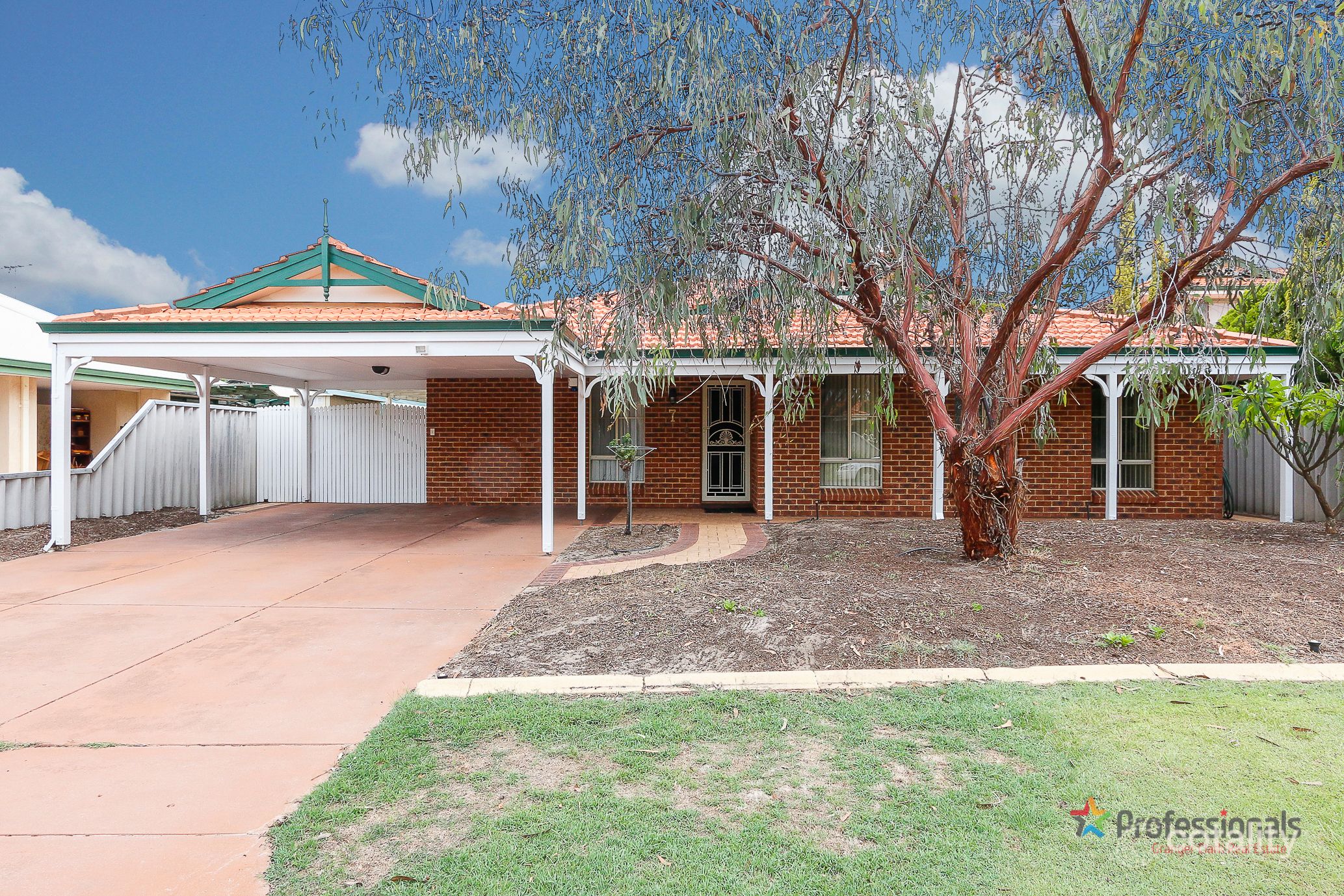7 Caxton Lane, Ballajura, WA 6066