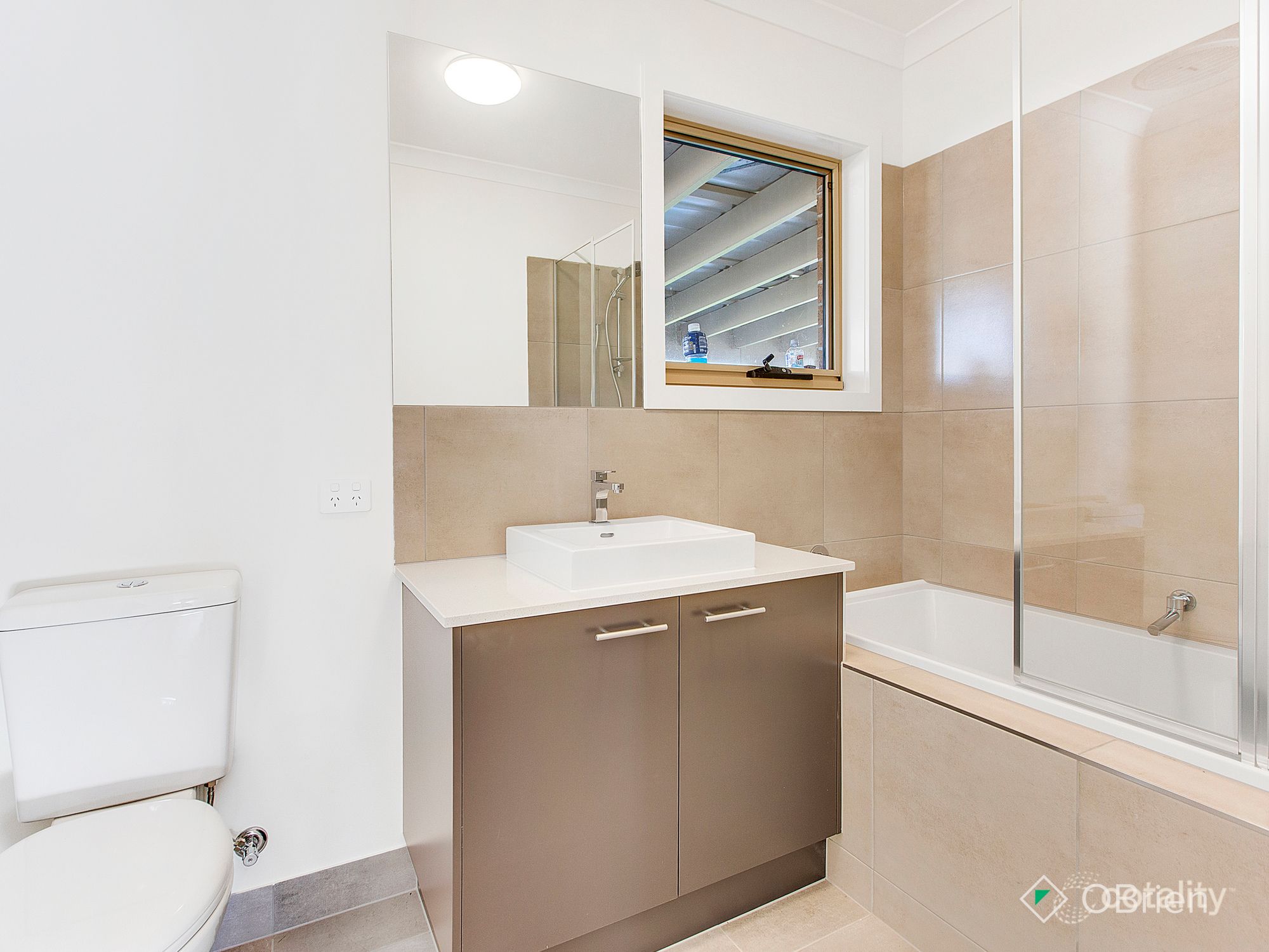 2/11 Bouvardia Cres, Frankston North, VIC 3200