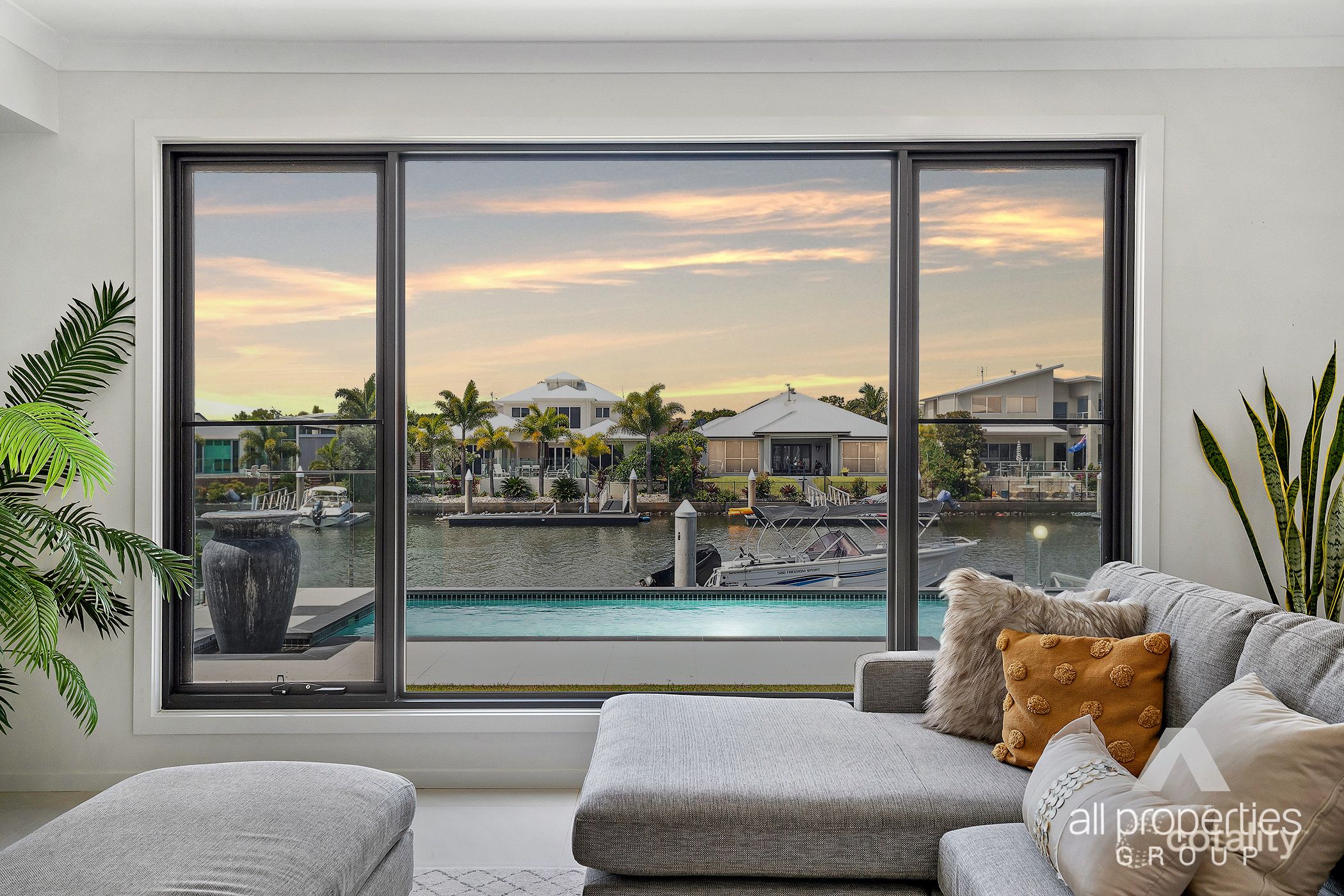 14 Poinciana Pl, Jacobs Well, QLD 4208