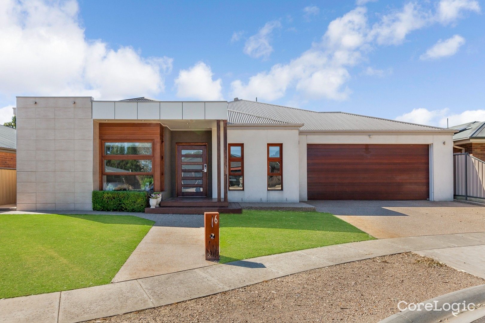 6 Parkland Pl, Broadford, VIC 3658