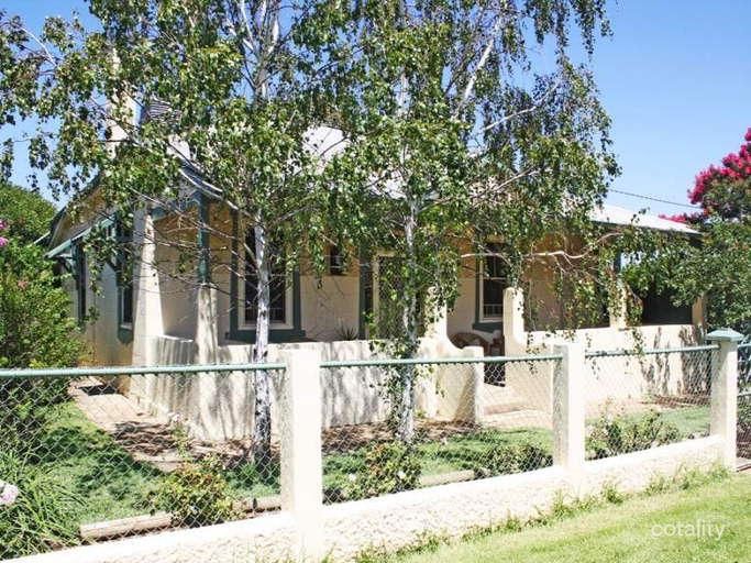 1 Florence St, Junee, NSW 2663