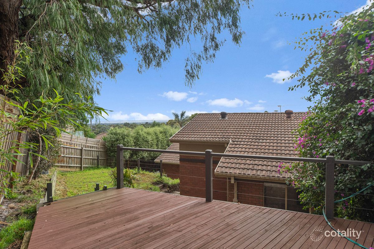 18 Bangor Dr, Frankston, VIC 3199