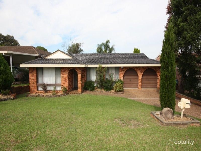 136 Epping Forest Dr, Kearns, NSW 2558