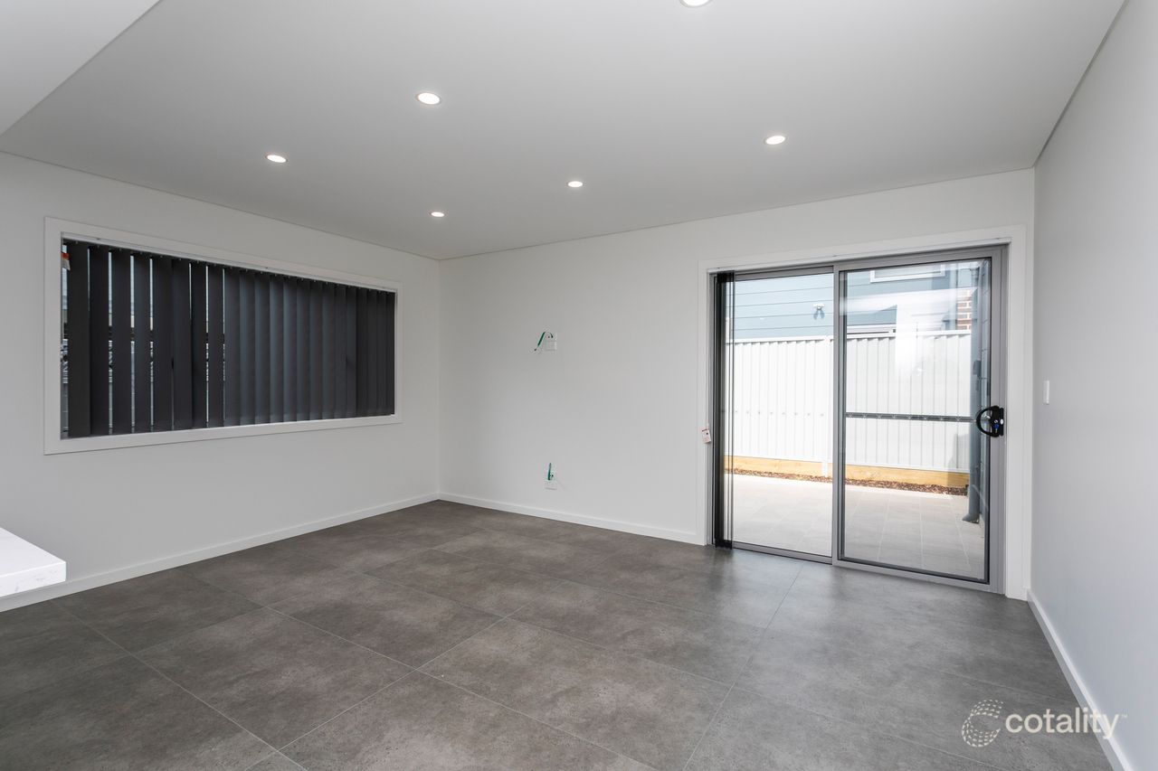 2/17 Fisher St, Oak Flats, NSW 2529
