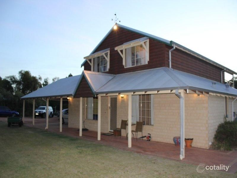 14 Heritage Tce, Gnangara, WA 6077