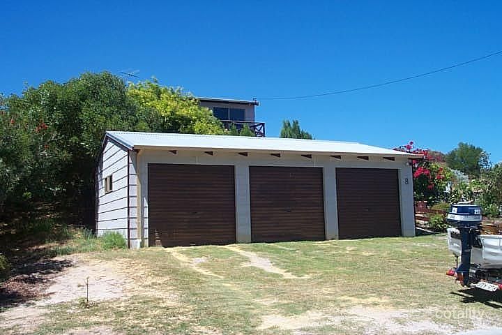 8 Theydon Gr, Two Rocks, WA 6037