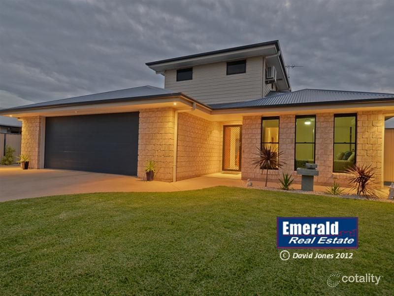 27 Desgrand St, Emerald, QLD 4720