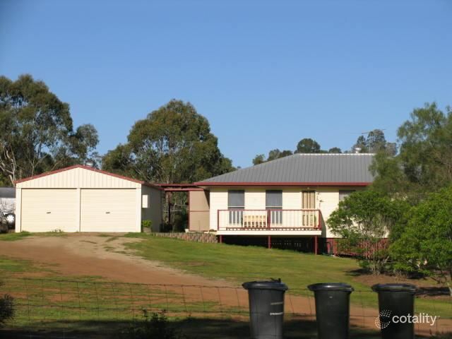 34 Taylor St, Nanango, QLD 4615