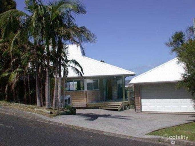 4 Kalakau Ave, Forresters Beach, NSW 2260