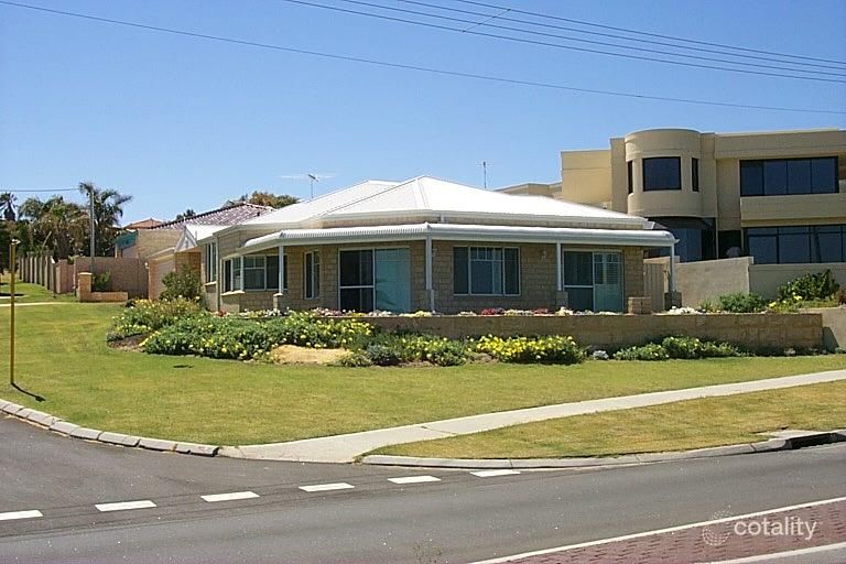 69a West Coast Dr, Watermans Bay, WA 6020