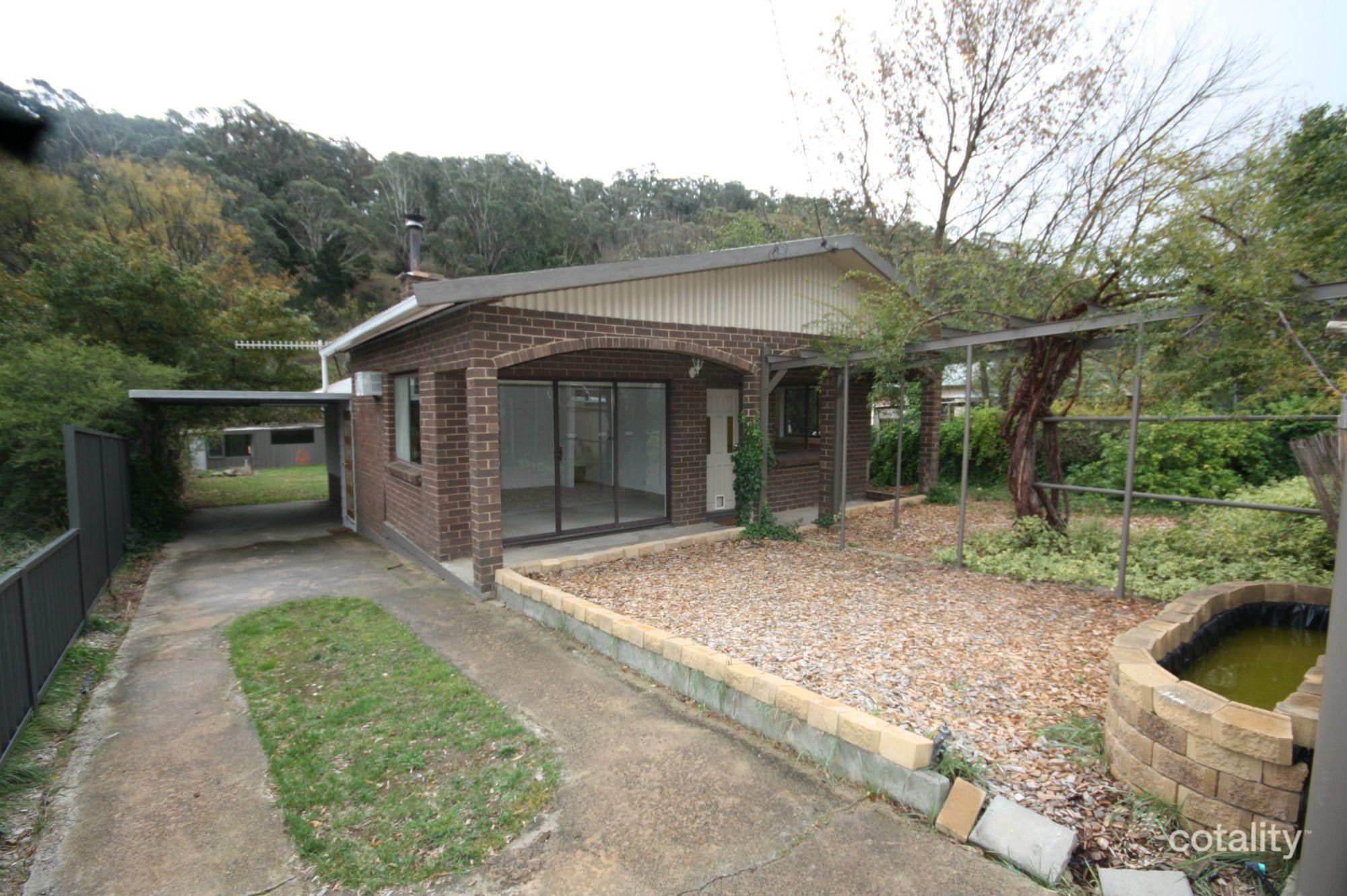 97 Foxlow St, Captains Flat, NSW 2623