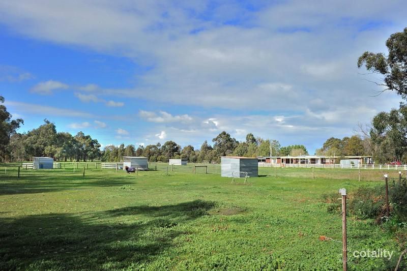 34 Newell Rd, Longwarry, VIC 3816