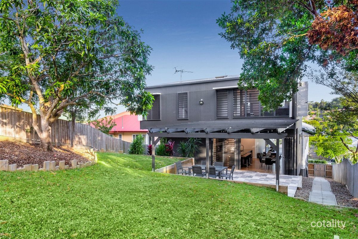 17 Armfield St, Stafford, QLD 4053