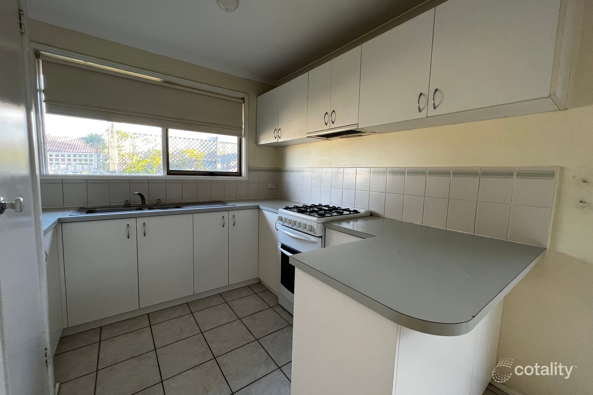 1/2 Terrye Ct, Hillside, VIC 3037