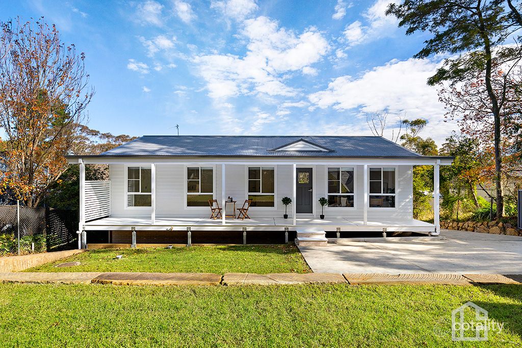 28 Railway Pde, Hazelbrook, NSW 2779