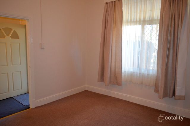 42 North St, Midland, WA 6056