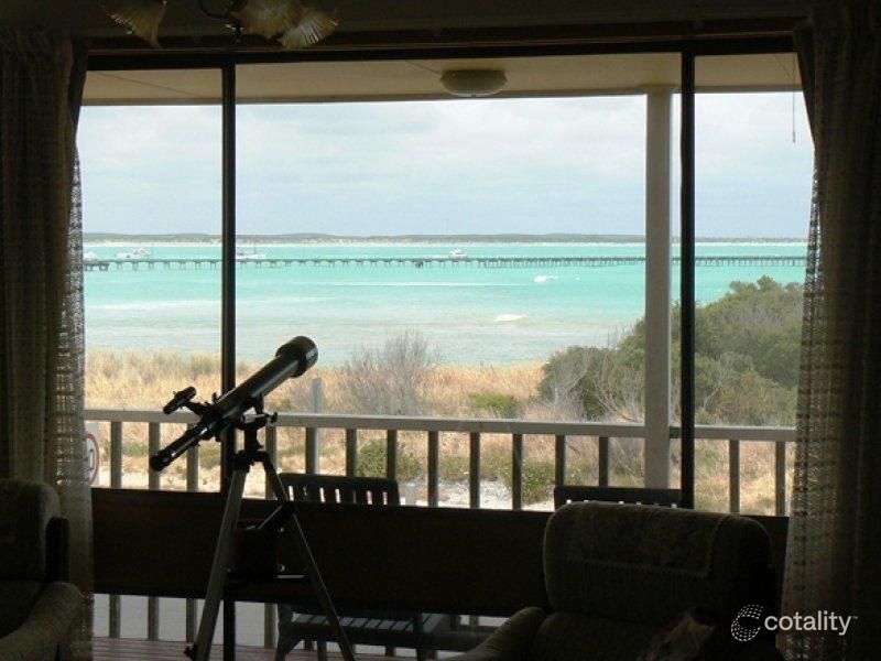 42 Beach Rd, Beachport, SA 5280