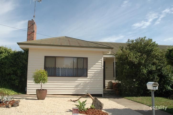 19 Arthur Ave, Maryborough, VIC 3465
