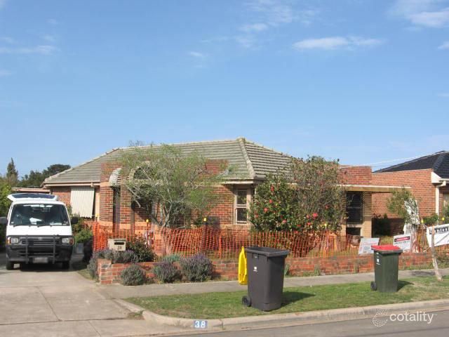 38 Charlton St, Mount Waverley, VIC 3149