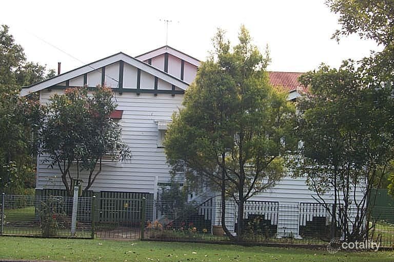 15 Clifton St, Wilston, QLD 4051