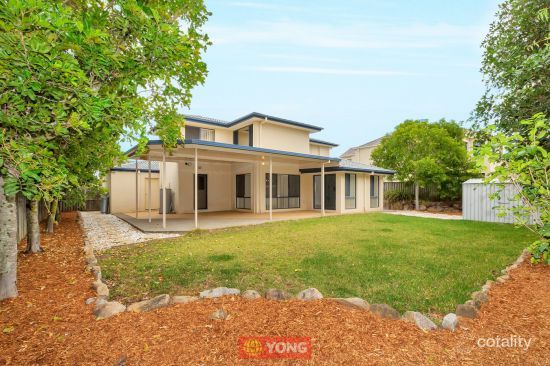 8 Lancaster Cct, Stretton, QLD 4116