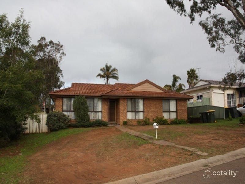 4 Stagg Pl, Ambarvale, NSW 2560