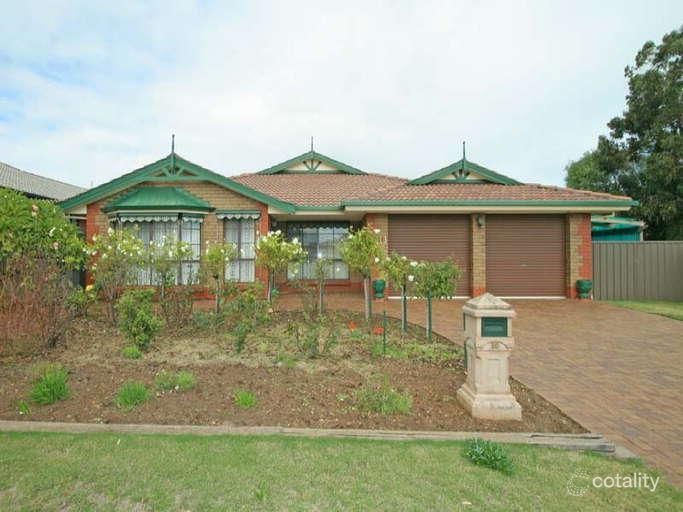 16 Regent St, Moana, SA 5169