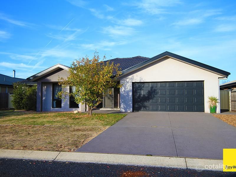 15 Scott St, Bungendore, NSW 2621
