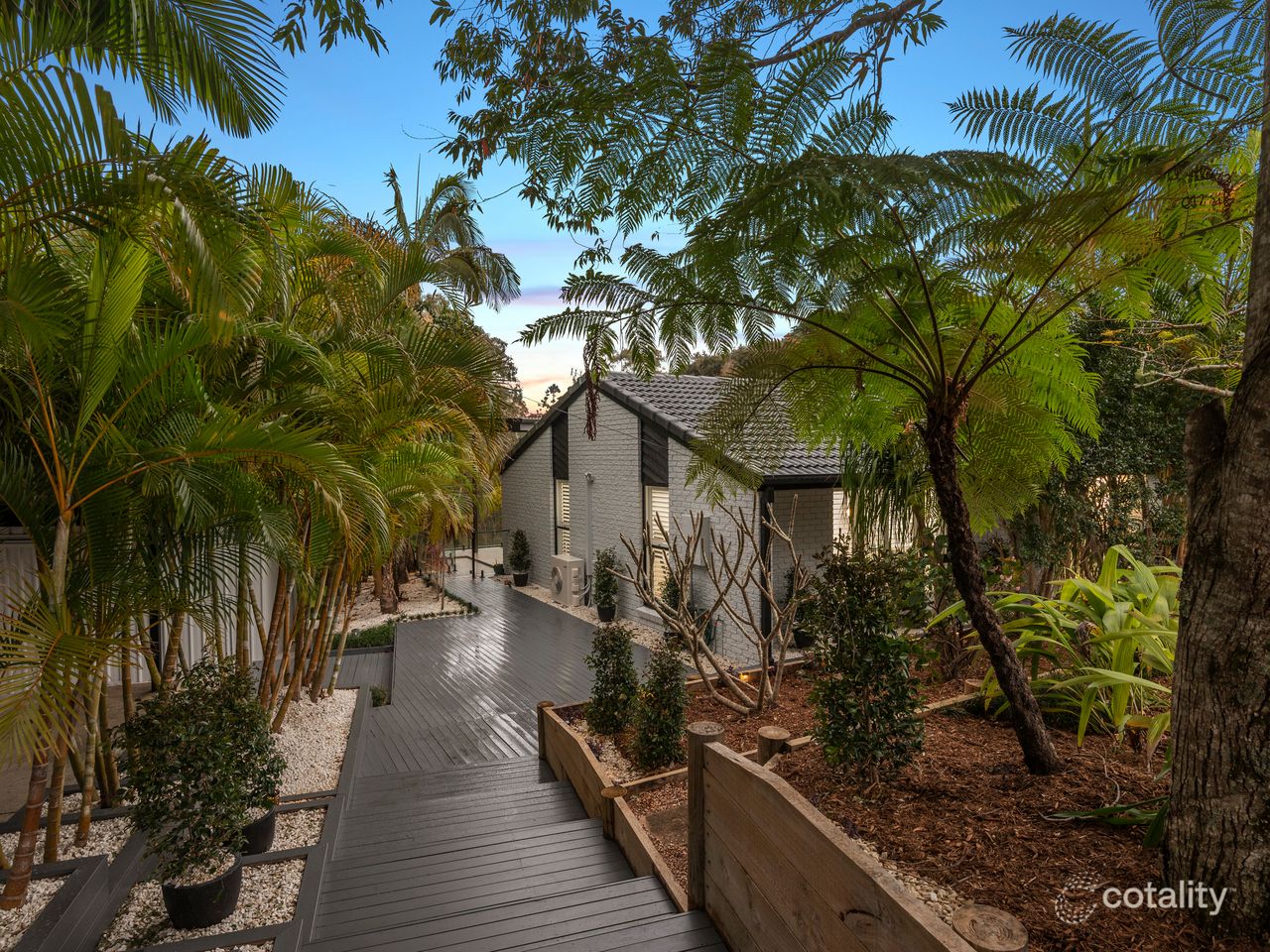 15-17 Marika Way, Currumbin Waters, QLD 4223