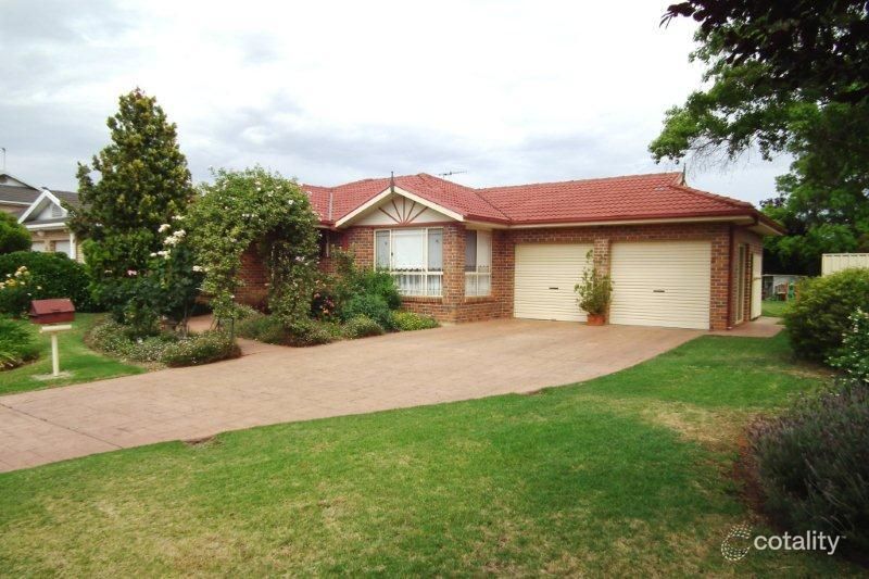 62 Murrumbidgee Ave, Griffith, NSW 2680
