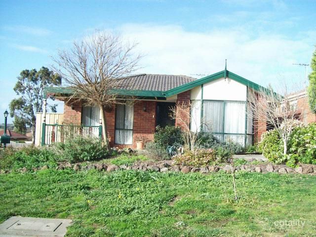 2 The Ridge, Hampton Park, VIC 3976