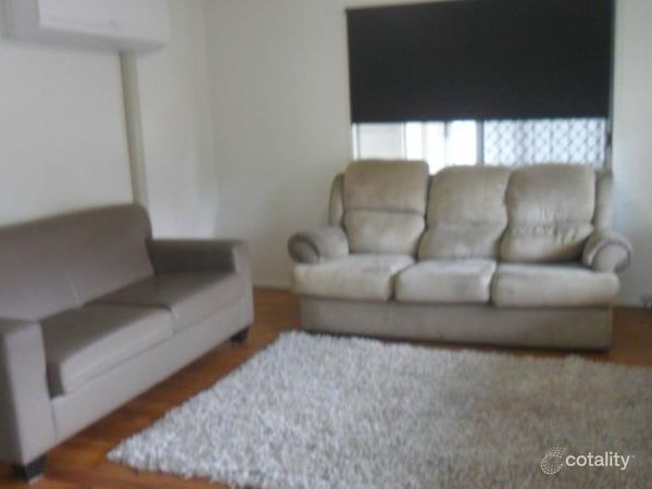 13 Beardmore Cres, Dysart, QLD 4745
