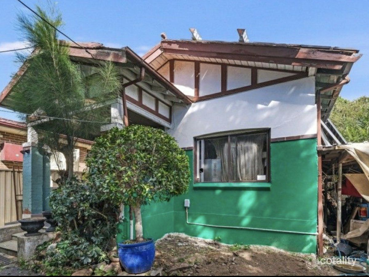 4 Colin St, Lakemba, NSW 2195