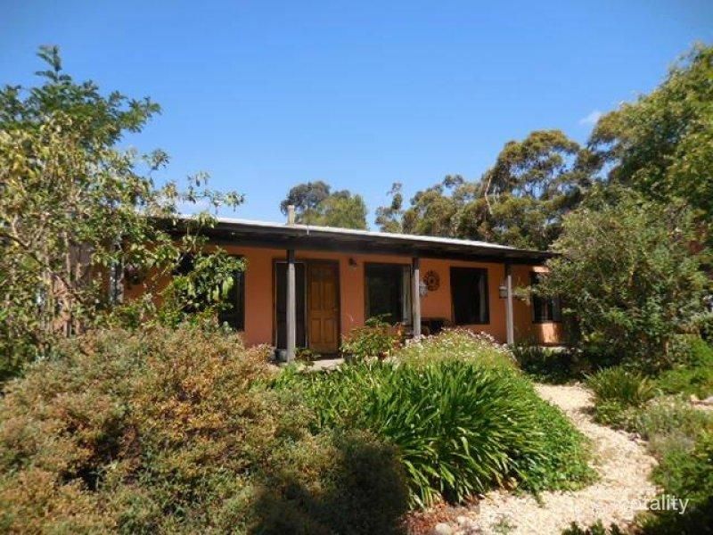 79 Sixth Ave, Kendenup, WA 6323