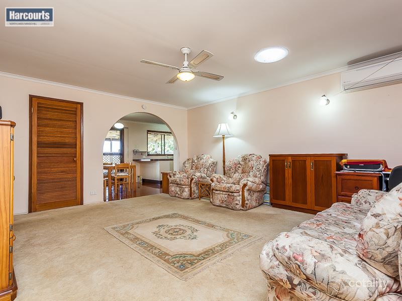 4 Wairoa Dr, Strathpine, QLD 4500
