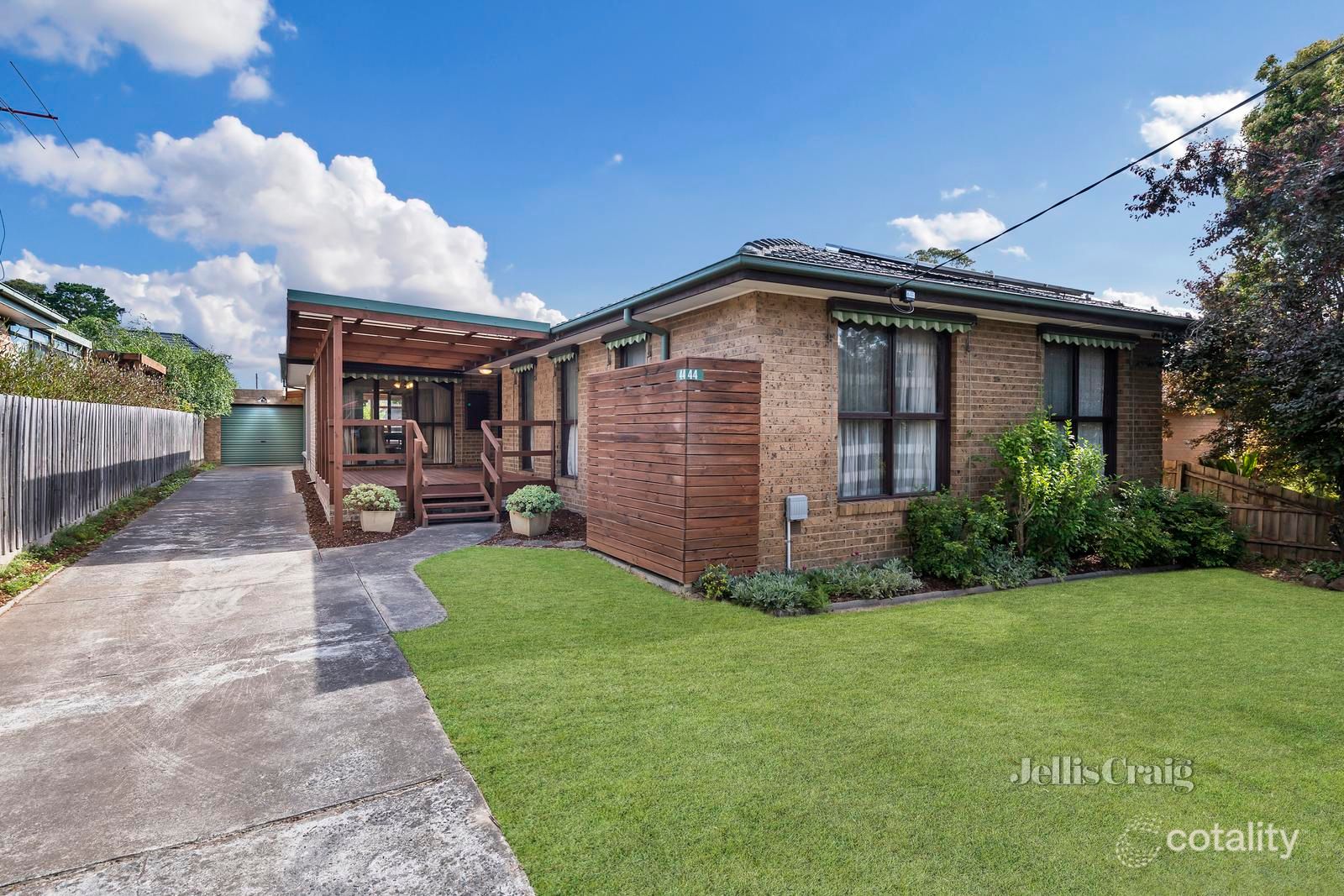44 Edinburgh Rd, Blackburn South, VIC 3130