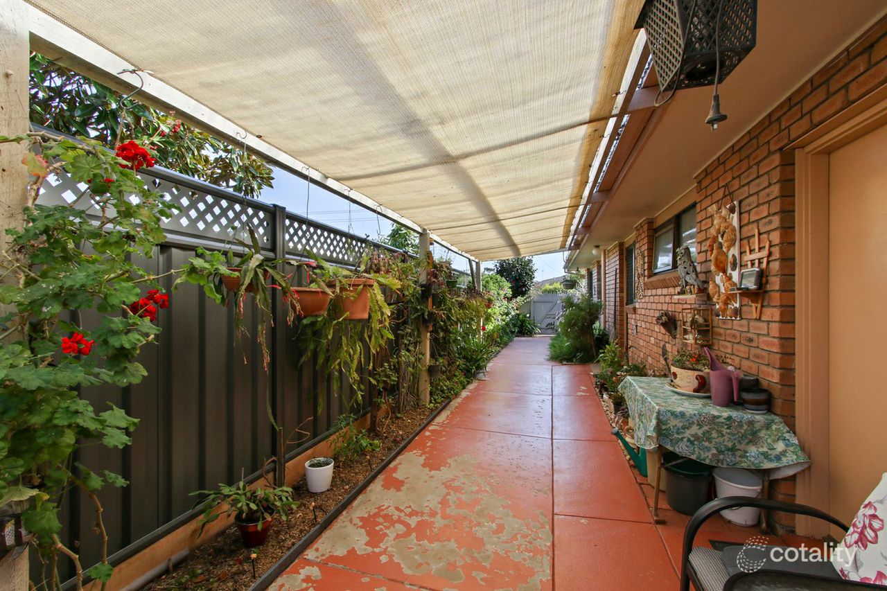 2/28 Queen St, Paynesville, VIC 3880