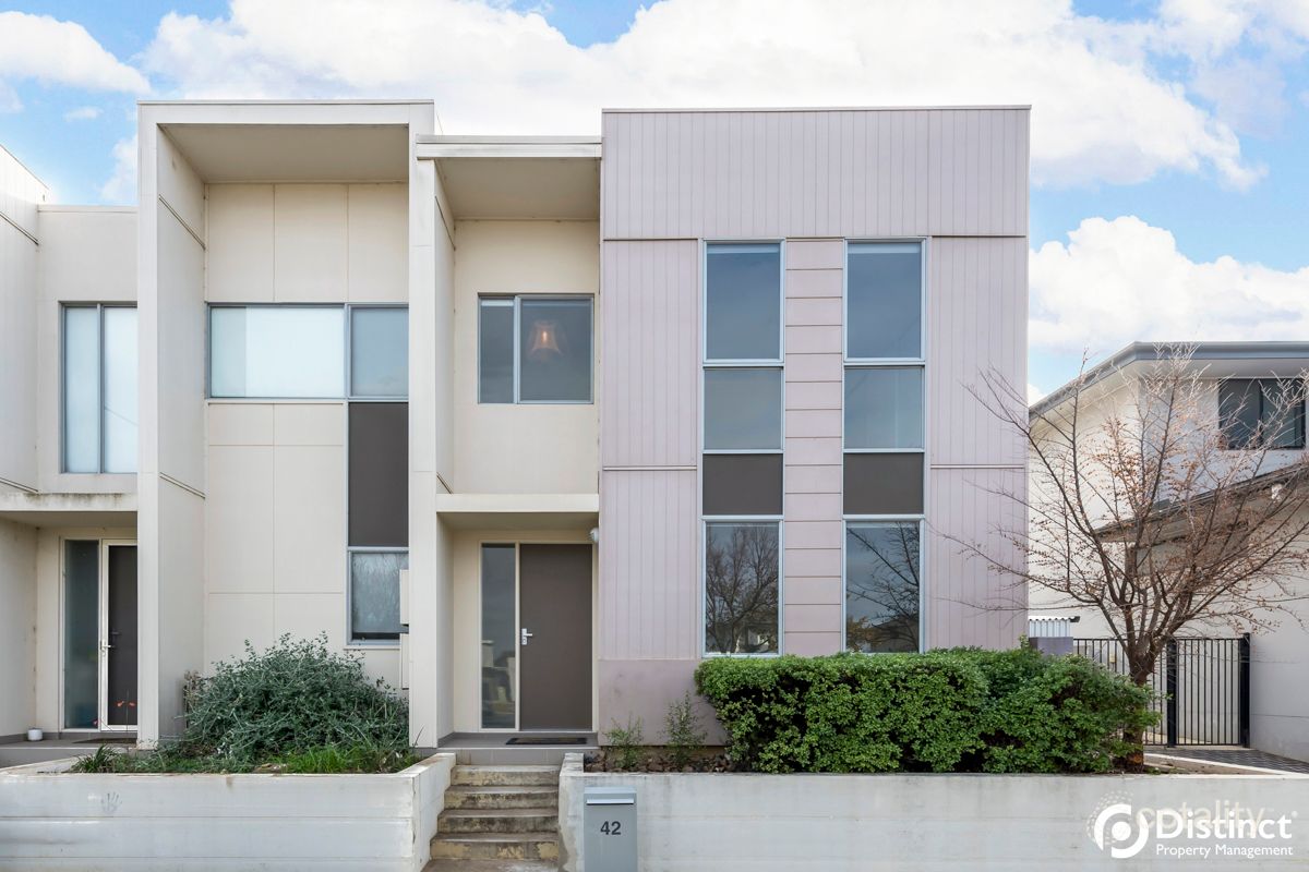 42 Manning Clark Cres, Franklin, ACT 2913