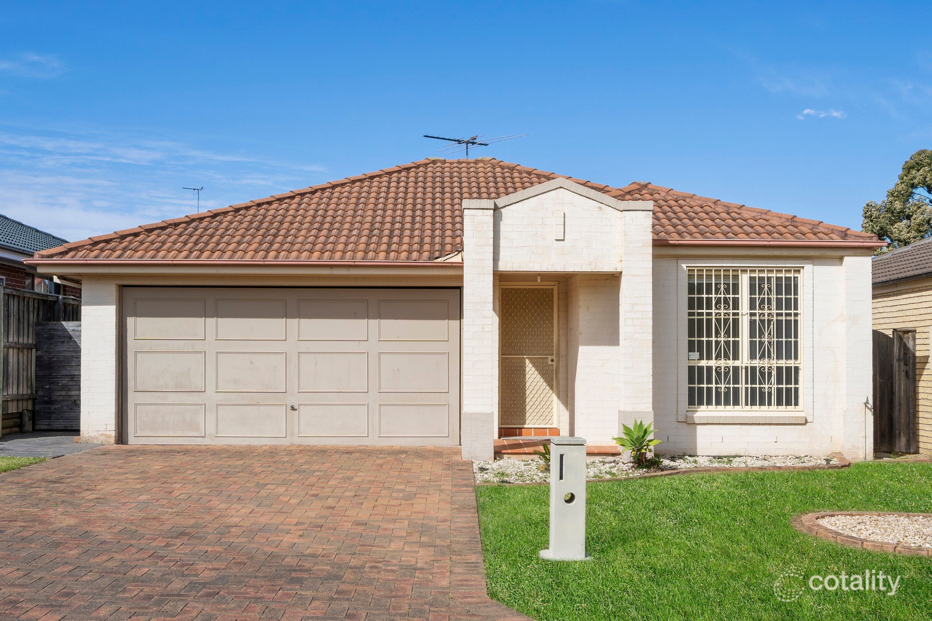 3 Lavender Cl, Casula, NSW 2170